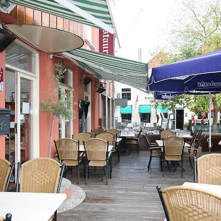 Hotel Restaurant Zeeland ทอเลิน ภายนอก รูปภาพ