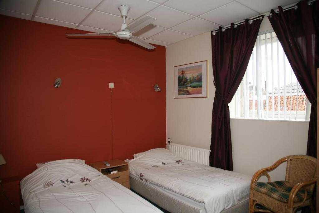 Hotel Restaurant Zeeland ทอเลิน ห้อง รูปภาพ
